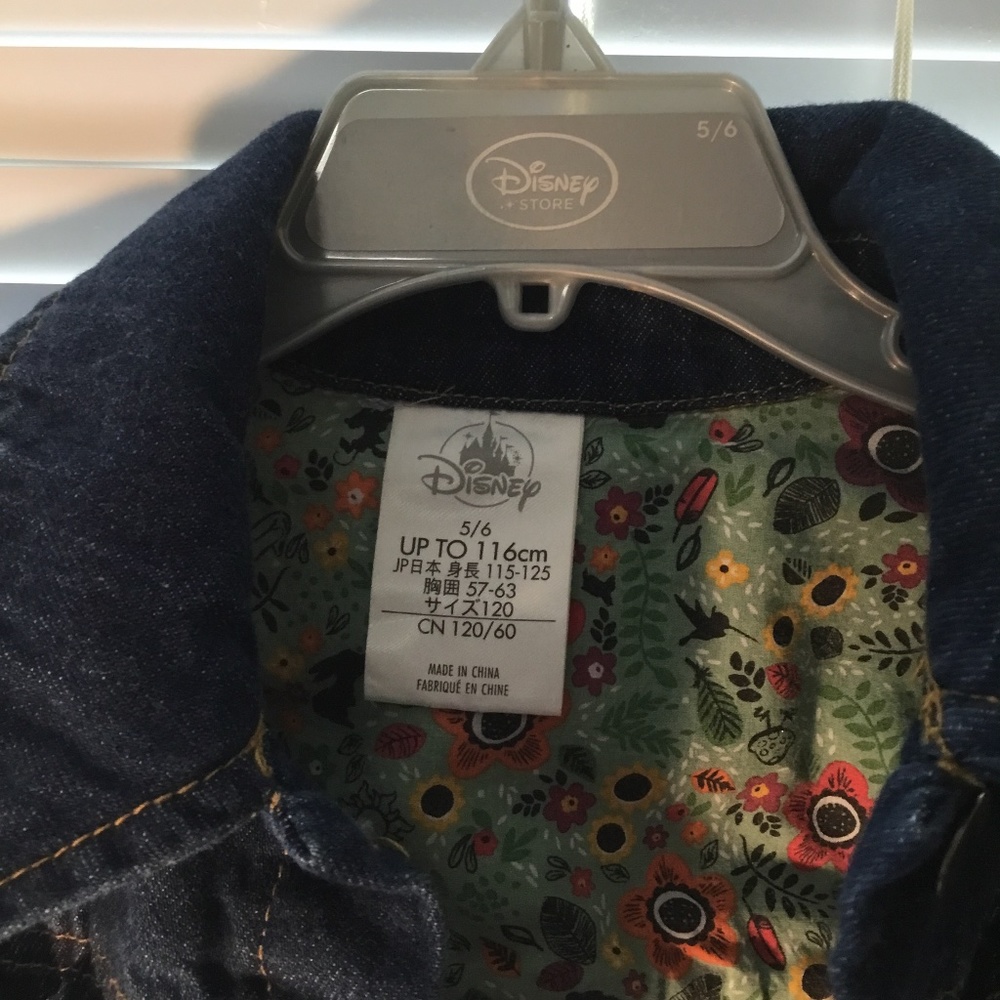 Disney animator Snow White denim jacket - Picture 2 of 5